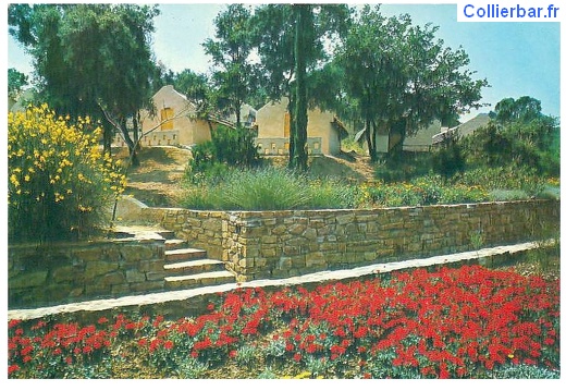 RES-Les bungalows (8599 visits, rating score 4.42) RES-Les bungalows