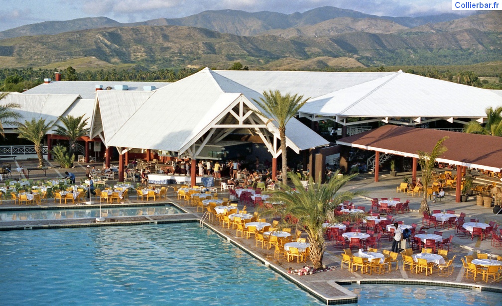 Magic Haiti piscine et théâtre