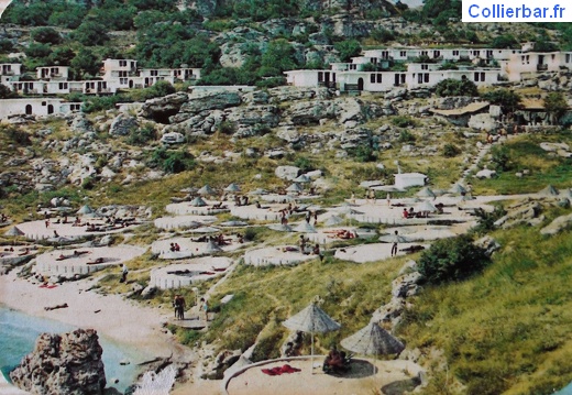 Rousalka 78, le village (10450 visits) été78. bar de plage a droite Rousalka 78, le village