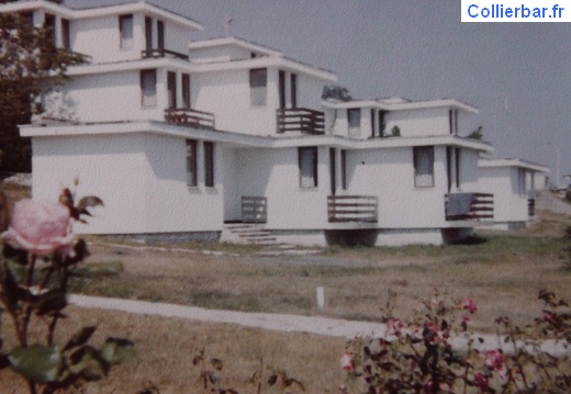 Rousalka 78, le village (10480 visits) été78. environ 480 bungalows en fonction Rousalka 78, le village
