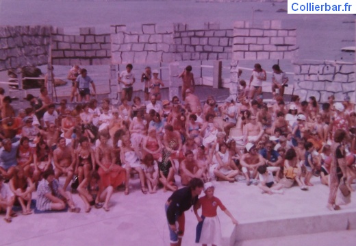 Rousalka 78 - 14 Juillet (13125 visits) Rousalka été 1978. 14juillet
le spectacle va commencer Rousalka 78 - 14 Juillet