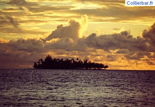 Coucher de soleil sur un mutu (7283 visits) Coucher de soleil sur un mutu Bora Bora 1991 Coucher de soleil sur un mutu