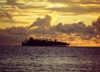 Coucher de soleil sur un mutu (21946 visits) Coucher de soleil sur un mutu Bora Bora 1991 Coucher de soleil sur un mutu