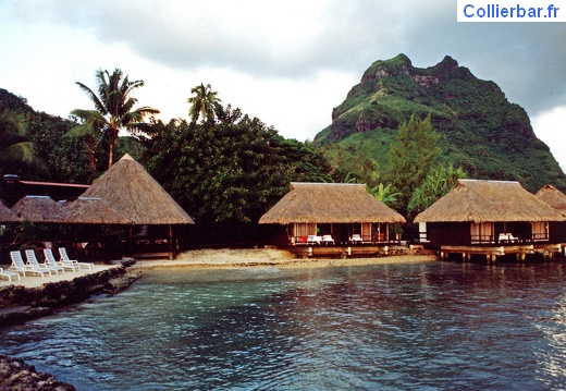 BOR-fare (6855 visits, rating score 4.23) Bora Bora 1991 Farés au bord de l'eau BOR-fare