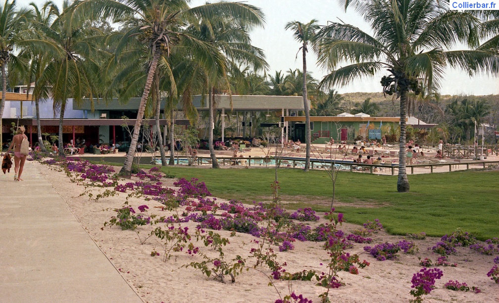 Vers La piscine