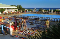 Souk au bord de la piscine