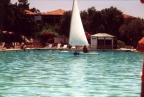 foca demo voile (22900 visits, rating score 3.88) Démonstration voile dans la piscine Eté 2001
foca demo voile