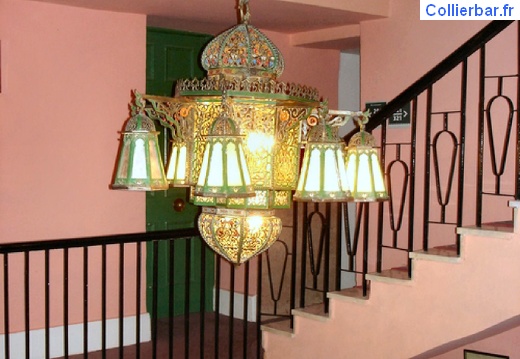 Assouan5-Déco (4726 visits) Villa Amoun - Année 2000
La déco de l'escalier qui mène aux chambres Assouan5-Déco