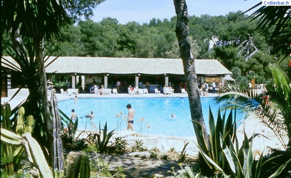 village porto petro la piscine et le bar