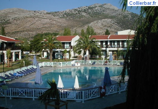 Athenia la piscine (1330 visits) Athenia la piscine