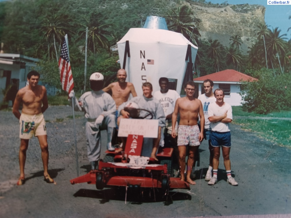 maintenance pour le 14 juillet 1989 à Ste Lucie Chef de village  Pierrot et chef motos Jay Stewart