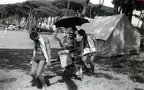 chaise a porteur Baratti (12055 visits) Club Méditerranée Golfo di Baratti années 50
la chaise a porteur animation avec Natacha Karine ... chaise a porteur Baratti