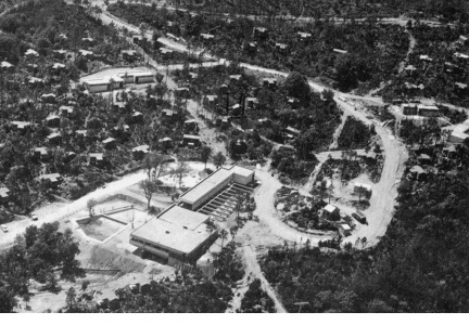 RES-Vue aerienne du village