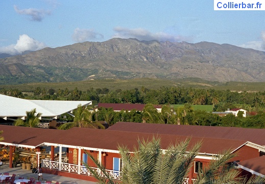 Magic Haiti vue village (7403 visits, rating score 2.95) Magic Haiti 1981 , vue du village et montagne Magic Haiti vue village