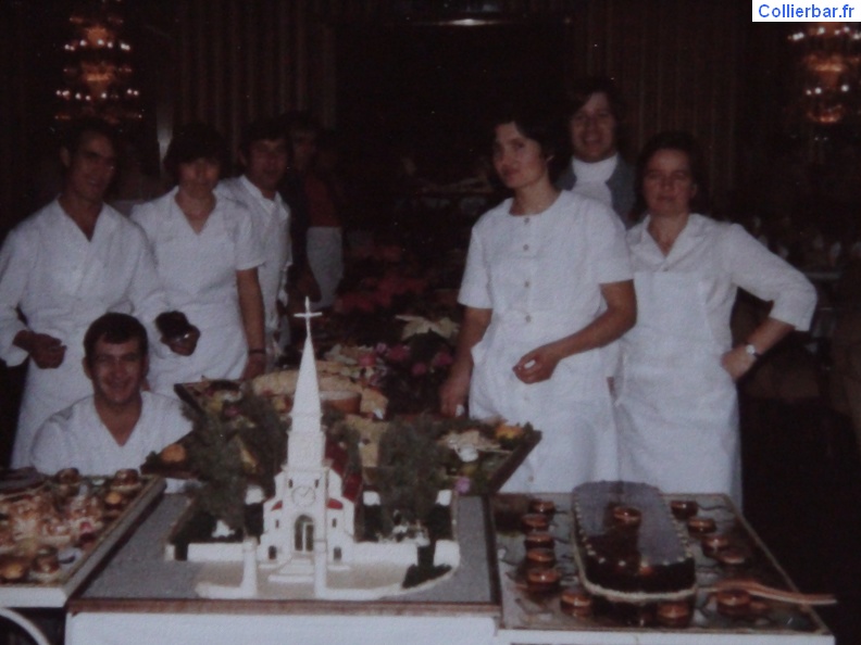 Pontresina 77 - equipe cuisine (20469 visits) ouverture hiver 77-78.
équipe cuisine ex-yougoslavie Pontresina 77 - equipe cuisine
