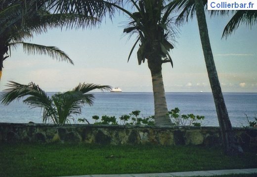 Paradise coté Atlantique (7193 visits) De l'autre coté du village, l'horizon est moins bouché
Paradise coté Atlantique