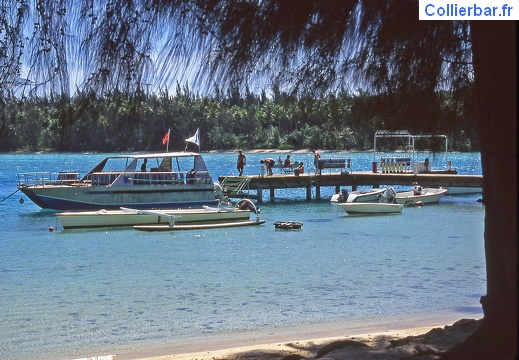 Bateau plongée (7147 visits, rating score 4.29) Le bateau de la plongée Moorea 1996 Bateau plongée