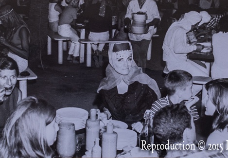 Cefalù 1966 (9559 visits, rating score 3.33) Au restaurant du village, avant une soirée à thème Cefalù 1966