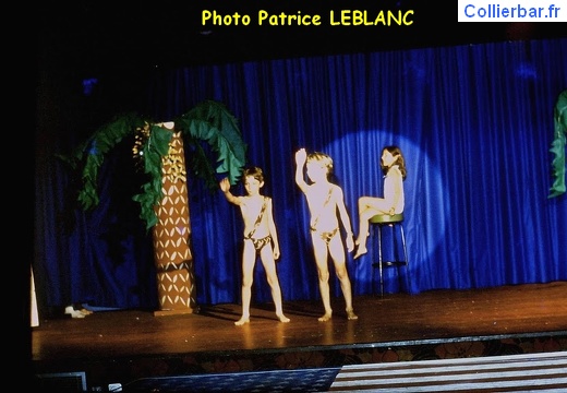 1977-07 CM Wengen 08 (1593 visits) spectacle mini club
Wengen juillet 1977 1977-07 CM Wengen 08