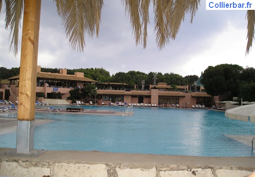 Kamarina la piscine (1112 visits) Kamarina la piscine Kamarina la piscine