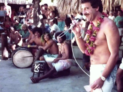 Christian Chevier CDS Moorea 1981 (979 visits) Christian Chevier CDS Moorea 1981 Christian Chevier CDS Moorea 1981