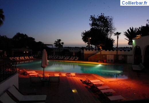 Club Med Agadir, la piscine le soir